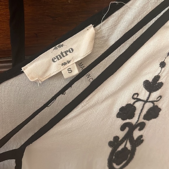 Free with purchase 10$ or more. boho top loose fit. Would fit a medium too. - Picture 4 of 4